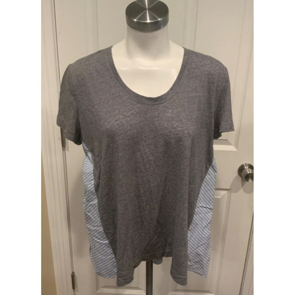 Deletta Gray T-Shirt W/ White & Blue Striped Rear Panel, Size M